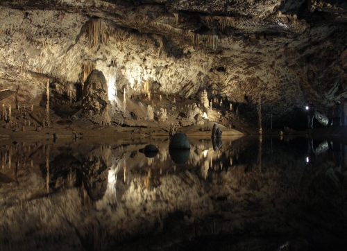 podzemní jezero