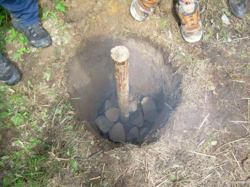 setonův hrnec je připraven, teď už jen maso a zahrabat