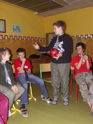 Rodina Broskváčů byla z veselého kraje, kde broskve zrály.