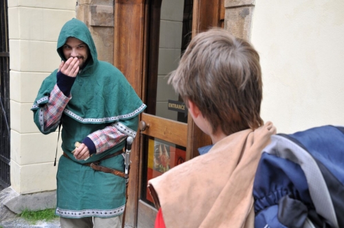 No jo, jedl jsem olomoucký, tak mi trochu ta ruka páchne. No a co.