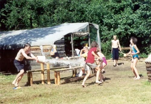 Polévání (1998)