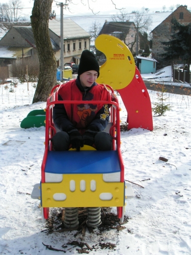 Strejda Klokan ten se má, jezdí s popelářema....